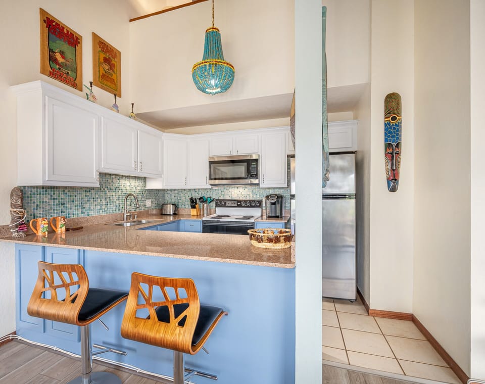 ADDITIONAL COUNTER SEATING