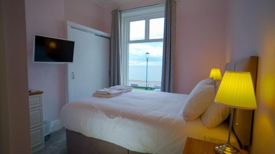 Double Room, Sea View | Free WiFi