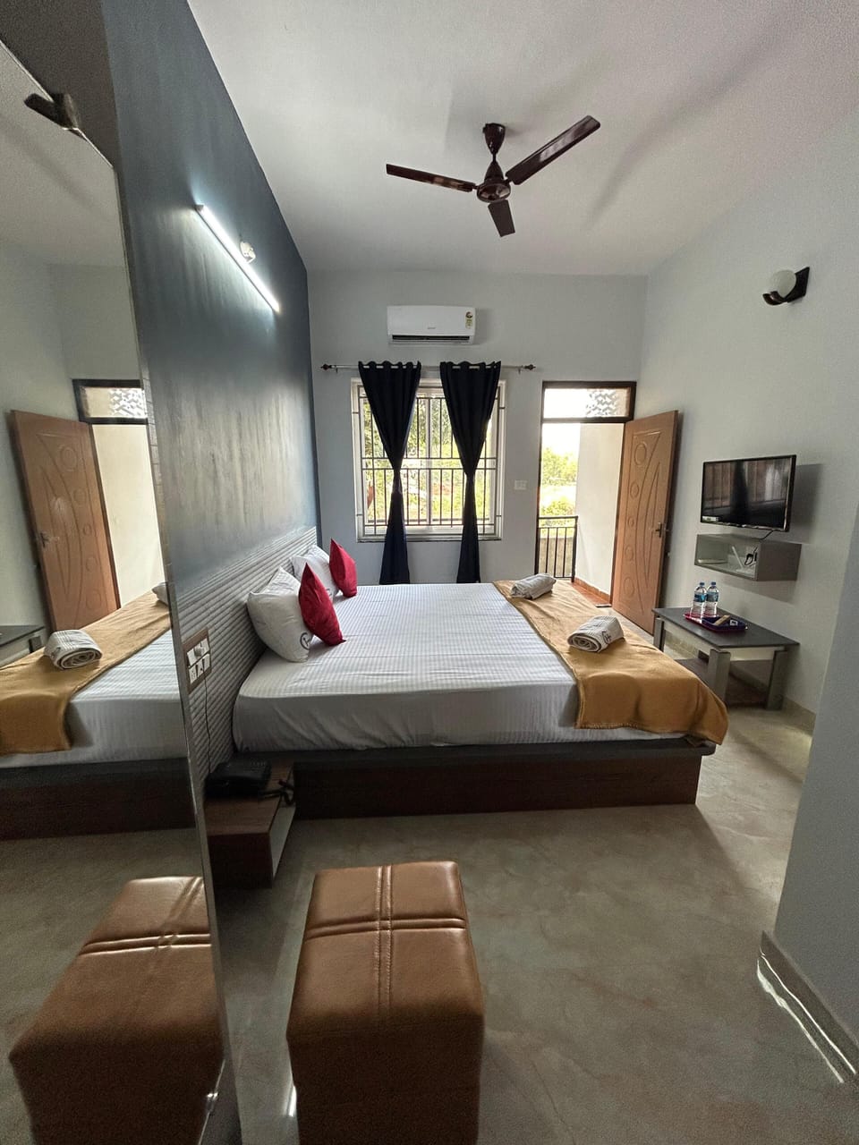 Deluxe Room | Bed sheets