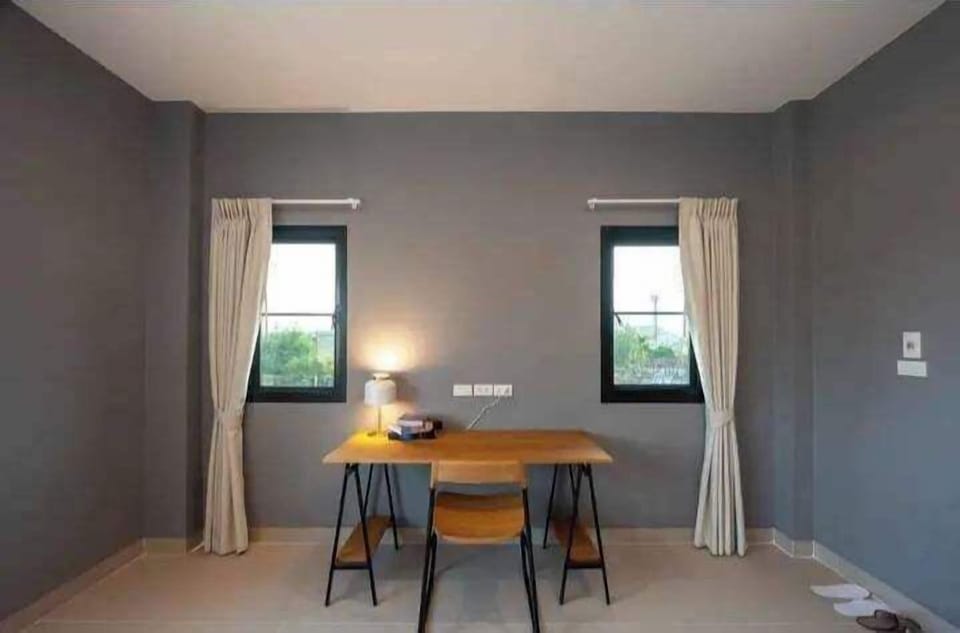 Deluxe Double Room, City View | Desk, laptop workspace, free WiFi
