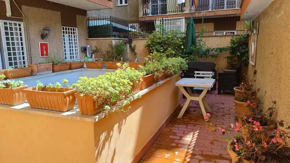 Apartment | Terrace/patio