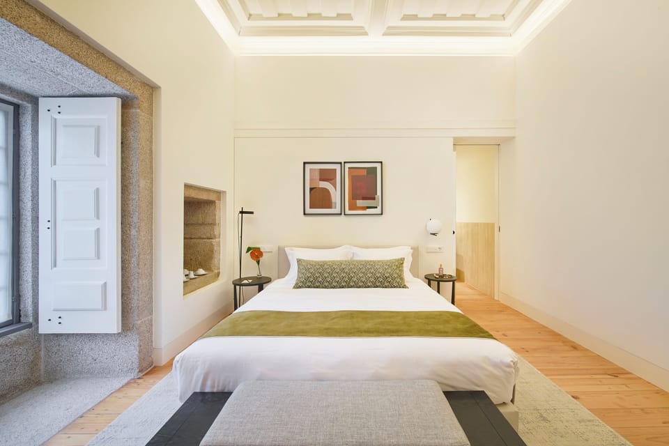 Classic Double or Twin Room, Garden View | Hypo-allergenic bedding, minibar, in-room safe, desk