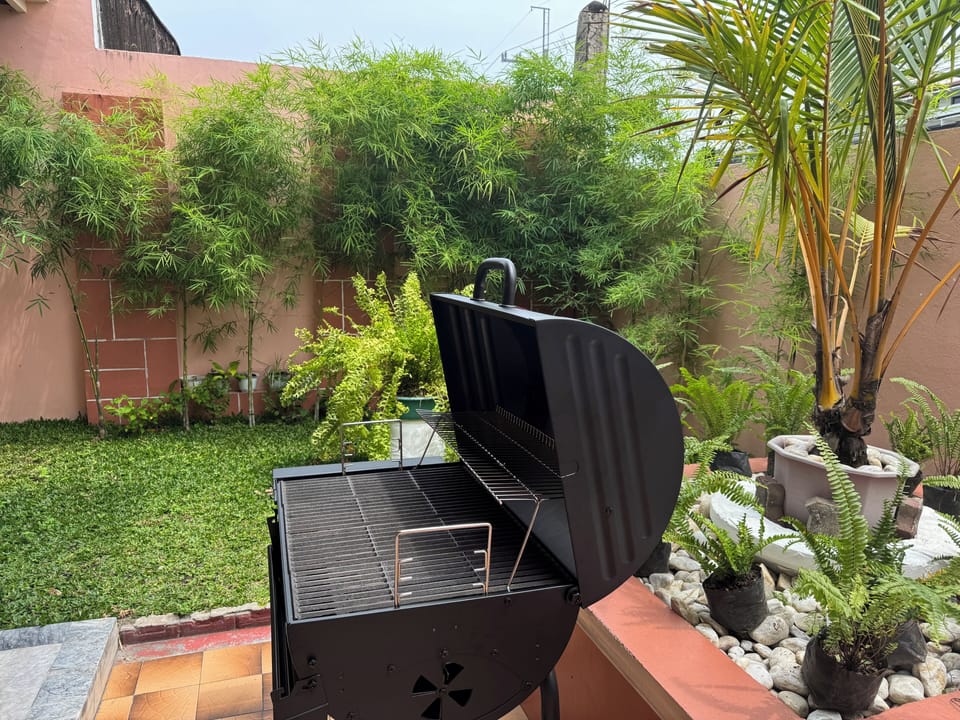 Outdoor Barbecue Charcoal Griller