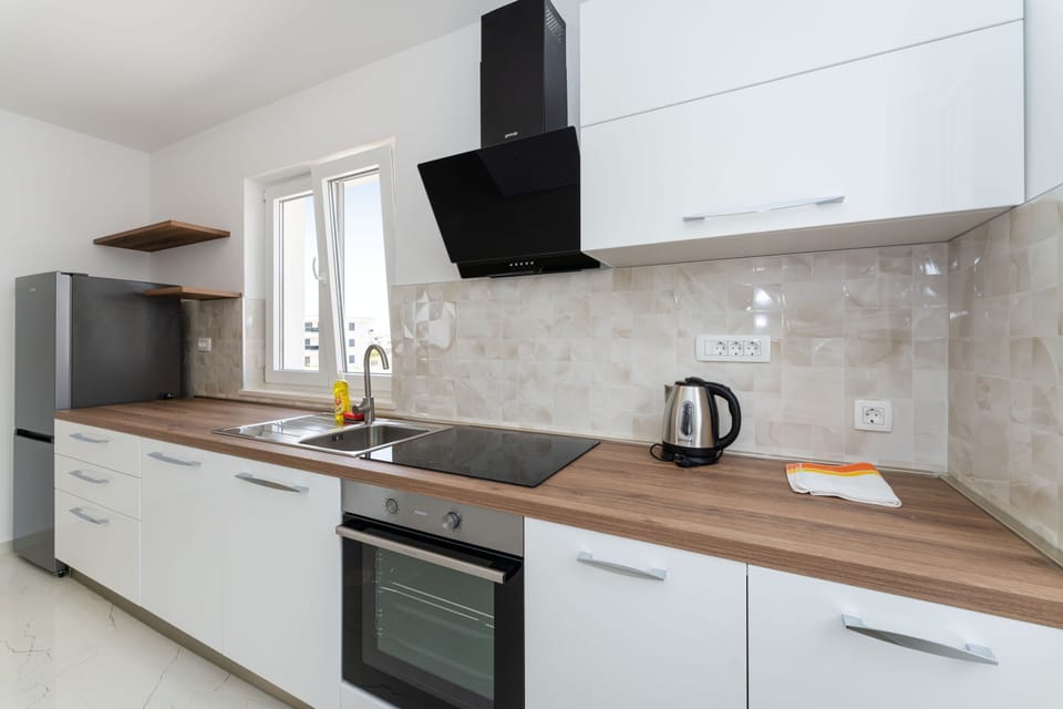Studio, Balcony, Garden View | Interior