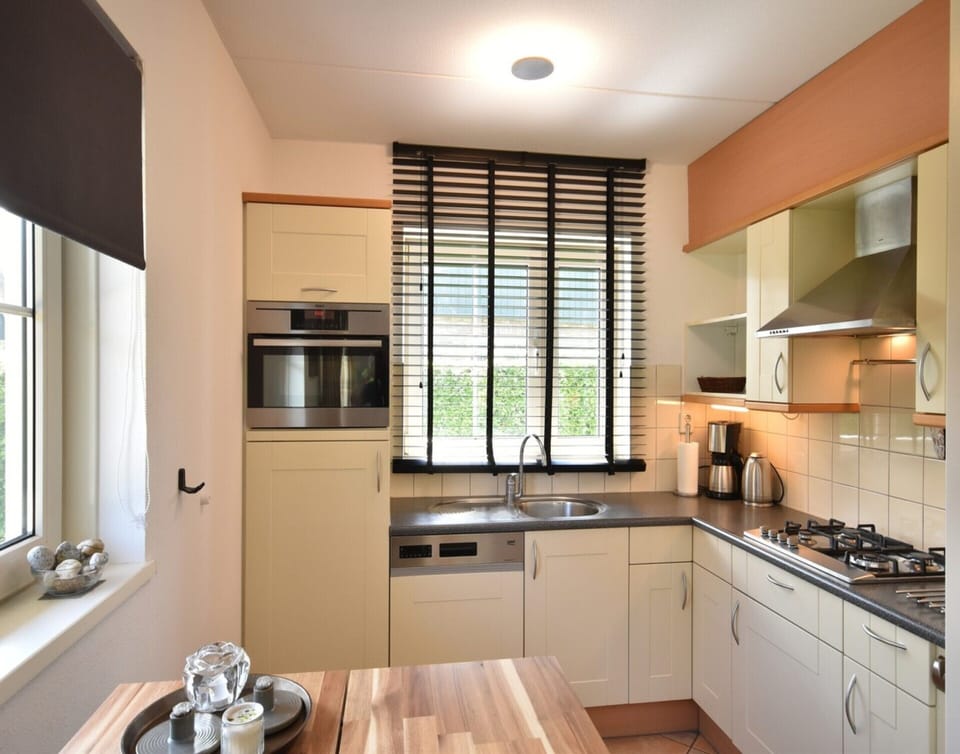 House | Dining