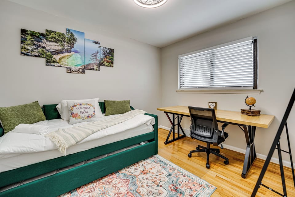 House (3 Bedrooms) | Interior