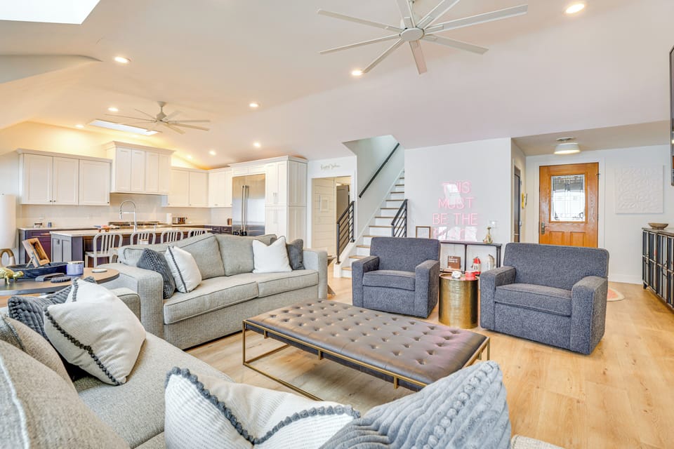 House (5 Bedrooms) | Interior