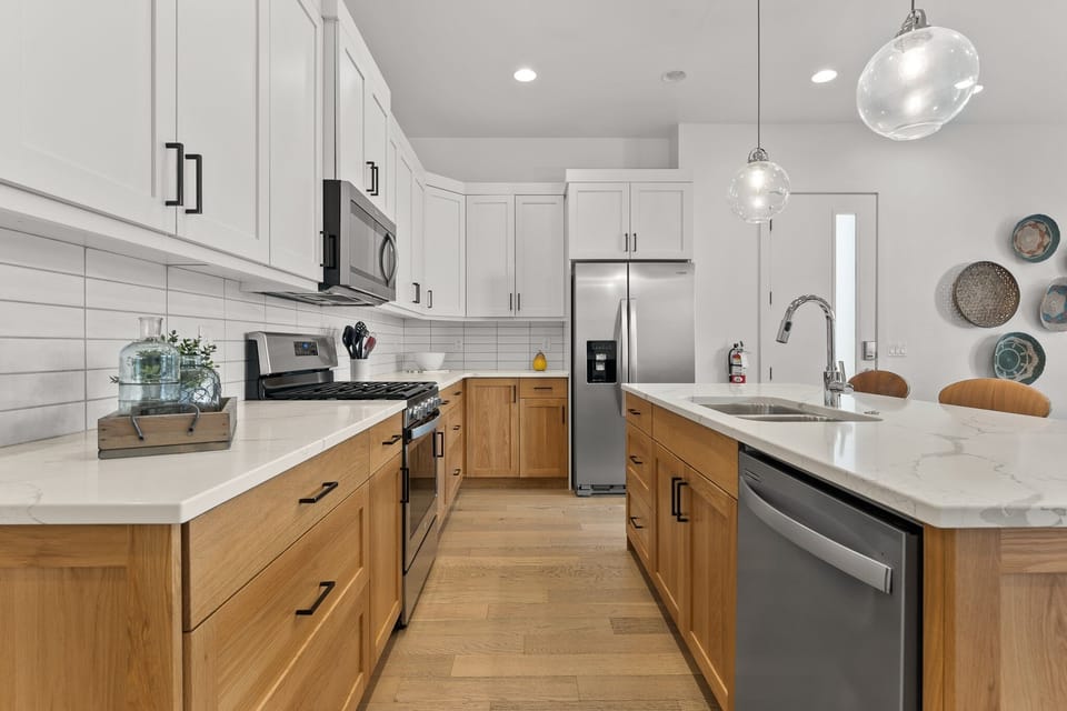 Townhome, 4 Bedrooms | Private kitchen | Coffee/tea maker, fridge, oven, toaster