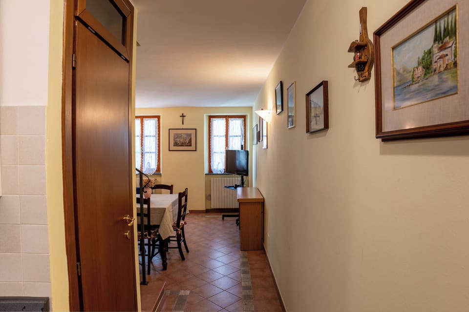 Apartment | Dining