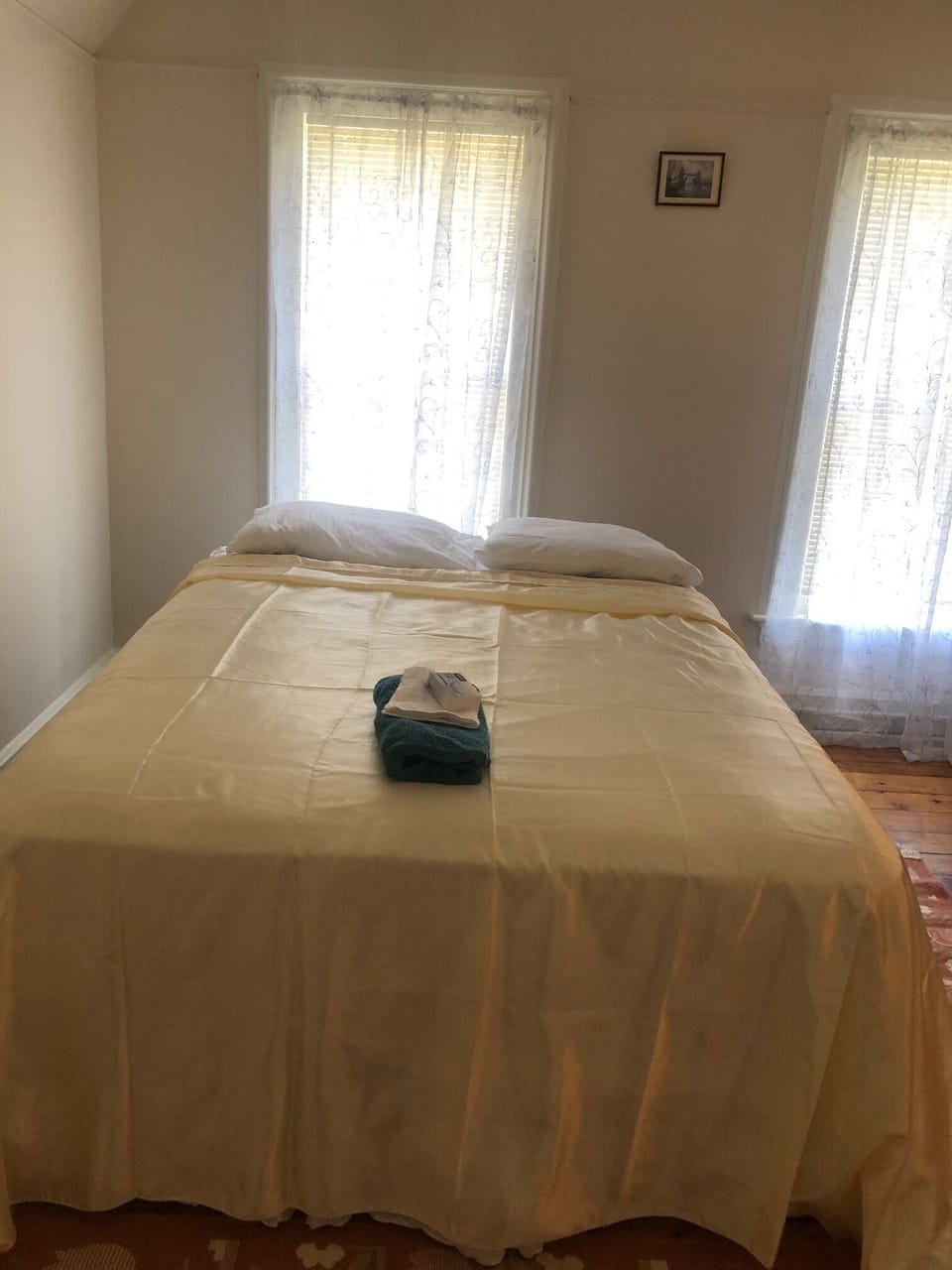 Double Room | Desk, laptop workspace, iron/ironing board, free WiFi