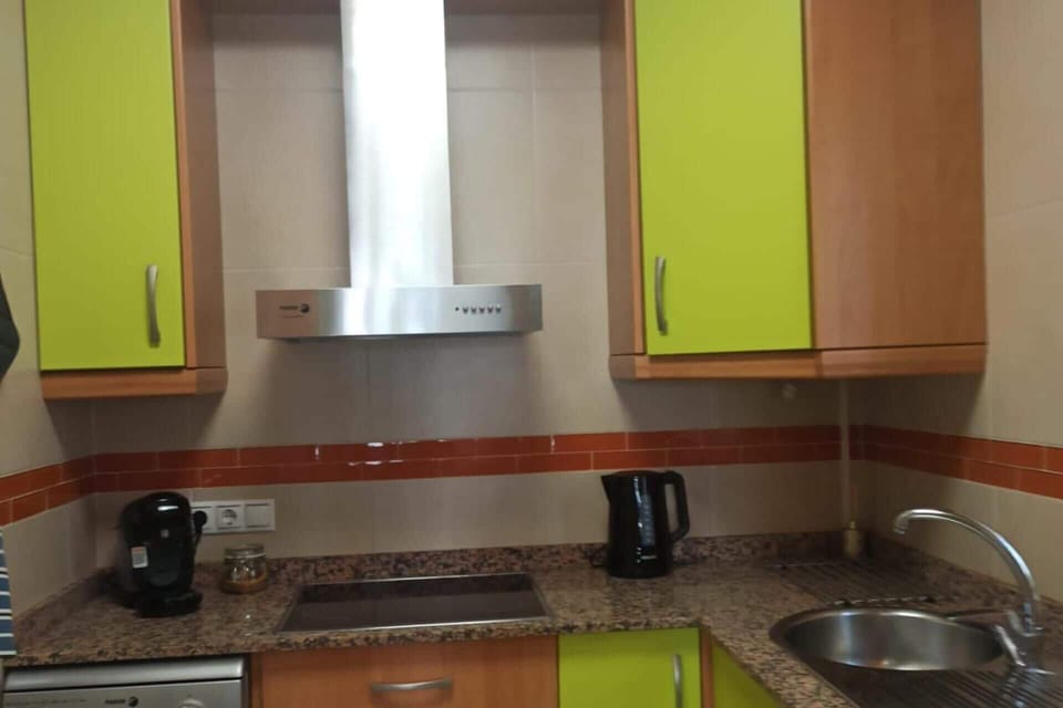 Apartment | Private kitchen | Fridge, microwave, oven, stovetop