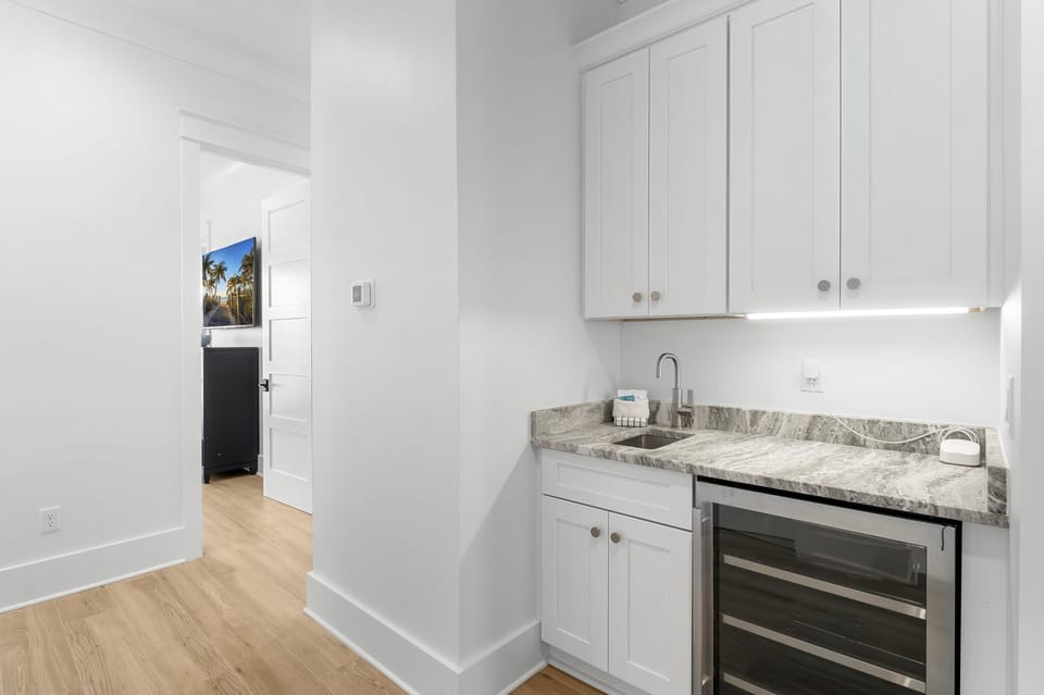 Wet Bar On 2nd Floor