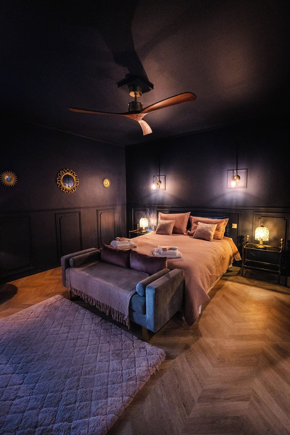 Deluxe Studio Suite | Blackout drapes, iron/ironing board, free WiFi