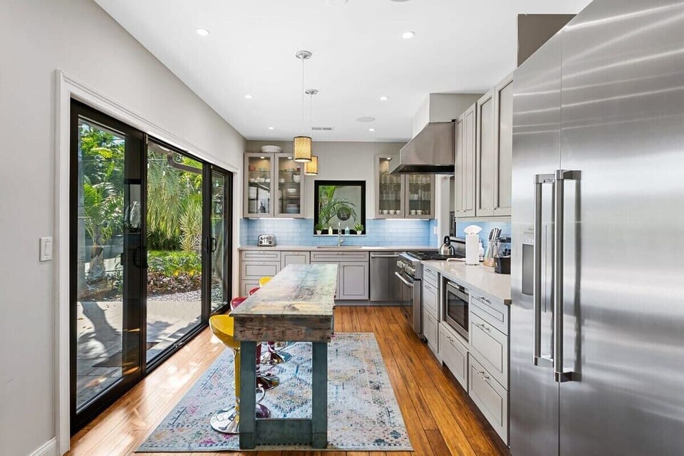 House, Multiple Beds, Pool Access, Pool View (Sylvan ) | Private kitchen | Fridge, microwave, oven, stovetop