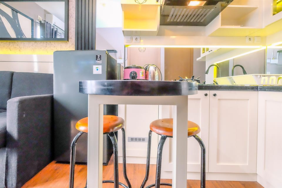 Standard Apartment, 1 Bedroom (Apartment) | In-room dining