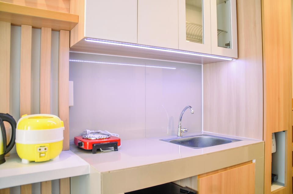 Standard Studio, 1 Bedroom (Apartment) | Private kitchen | Fridge