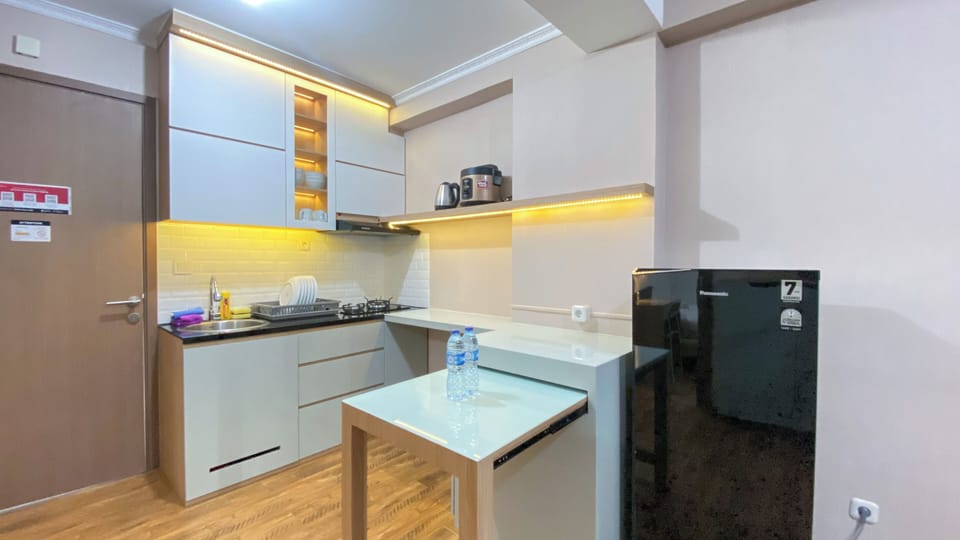 Standard Apartment, 1 Bedroom (Apartment) | Private kitchen | Fridge