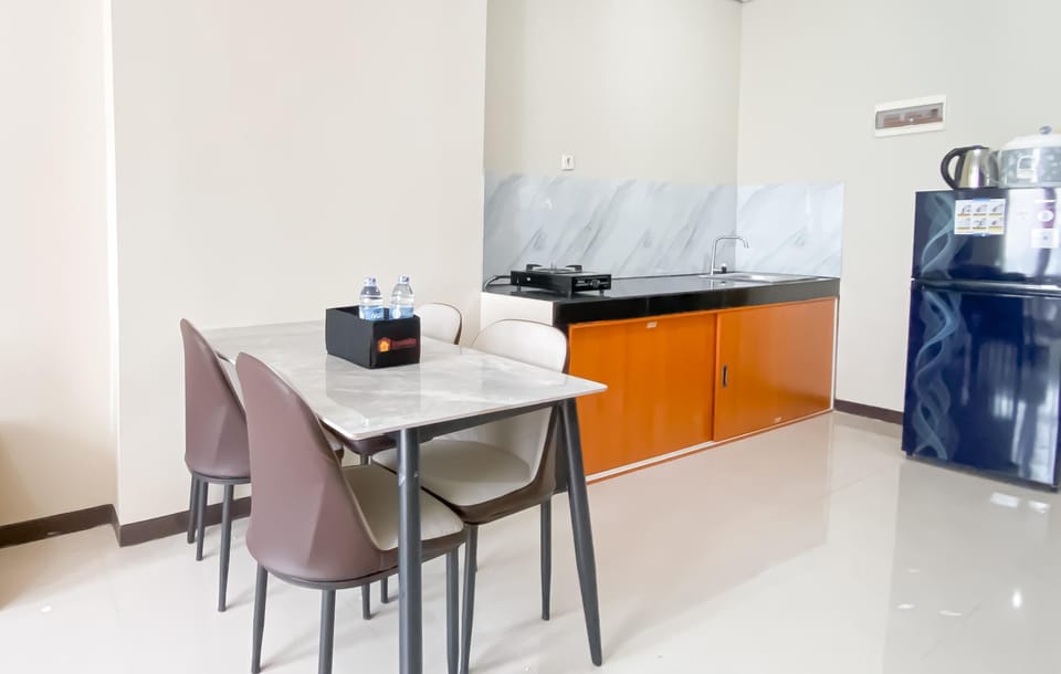 Standard Apartment, 1 Bedroom (Apartment) | In-room dining
