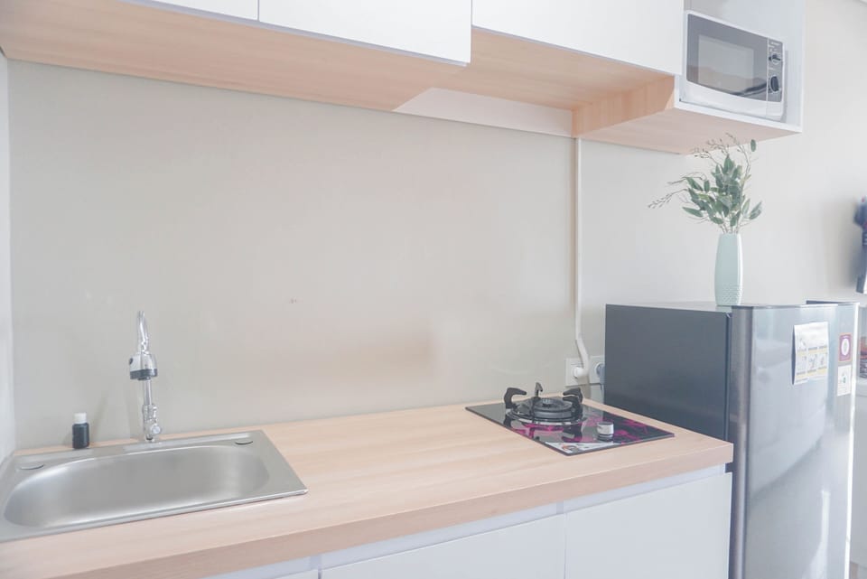 Standard Studio, 1 Bedroom (Apartment) | Private kitchen | Fridge