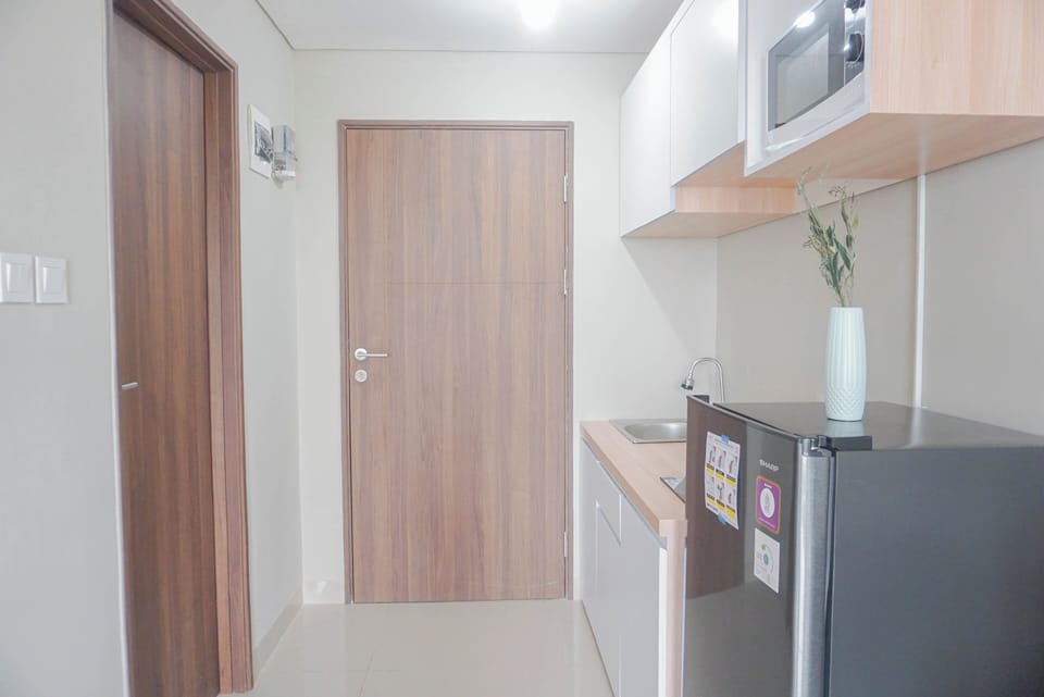 Standard Studio, 1 Bedroom (Apartment) | Private kitchen | Fridge
