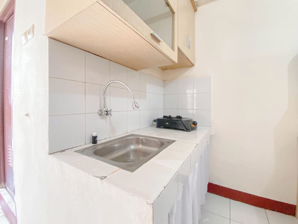 Standard Apartment, 1 Bedroom (Apartment) | Private kitchen | Fridge, rice cooker