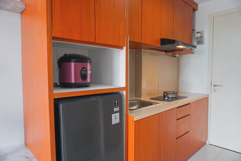 Standard Apartment, 1 Bedroom (Apartment) | Private kitchen | Full-size fridge, stovetop, rice cooker