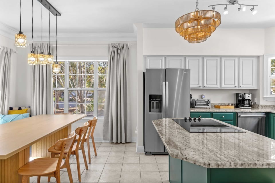 House (5 Bedrooms) | Interior