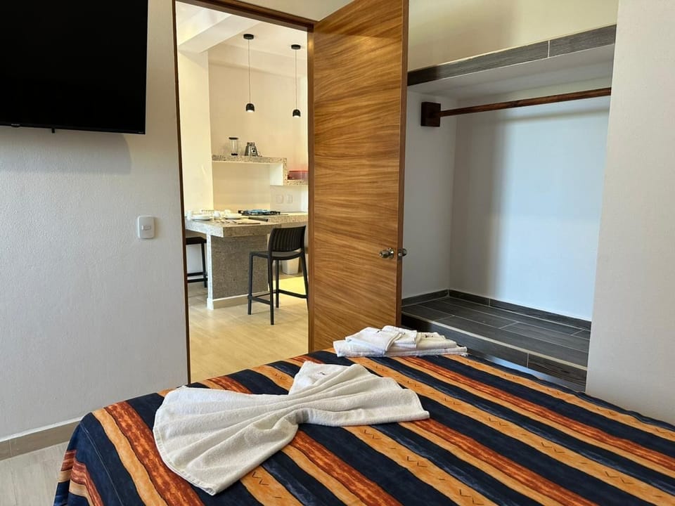 Superior Bungalow | 1 bedroom, iron/ironing board, free WiFi, bed sheets