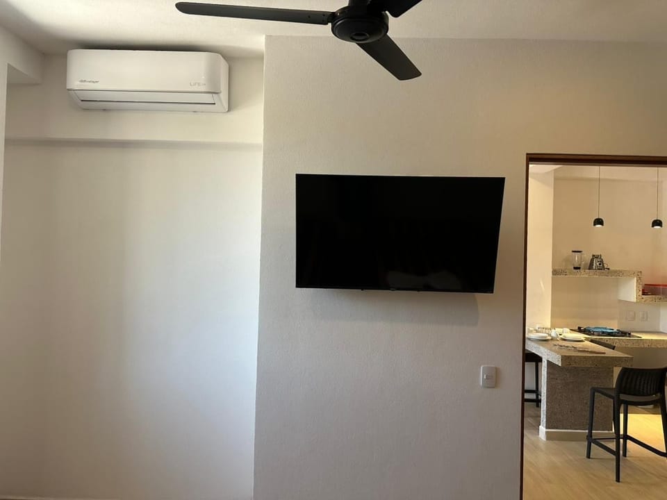 Superior Bungalow | 1 bedroom, iron/ironing board, free WiFi, bed sheets