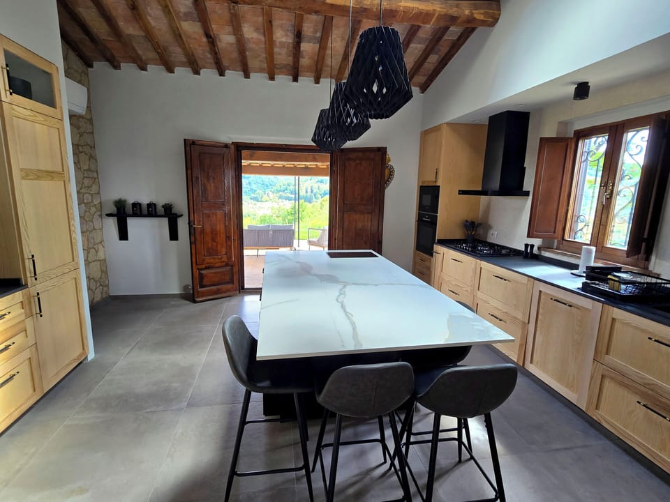 Kitchen island
