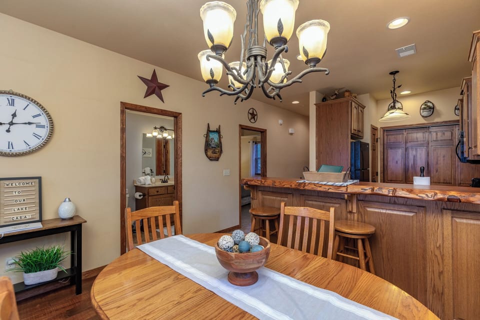 Dining - Dining Room