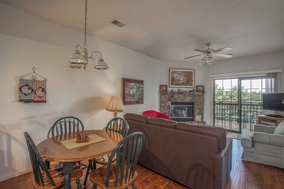 Dining - Dining Room