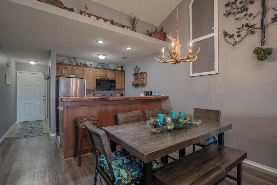 Dining - Dining Room