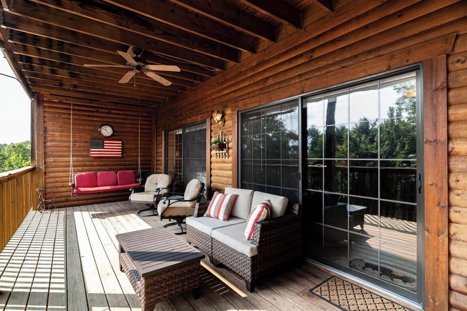 Private Deck