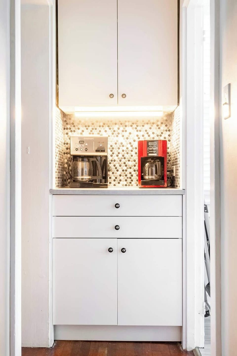 The favorite place in the apartment..the coffee nook! There is plenty of storage for dry goods, tea and coffee!
