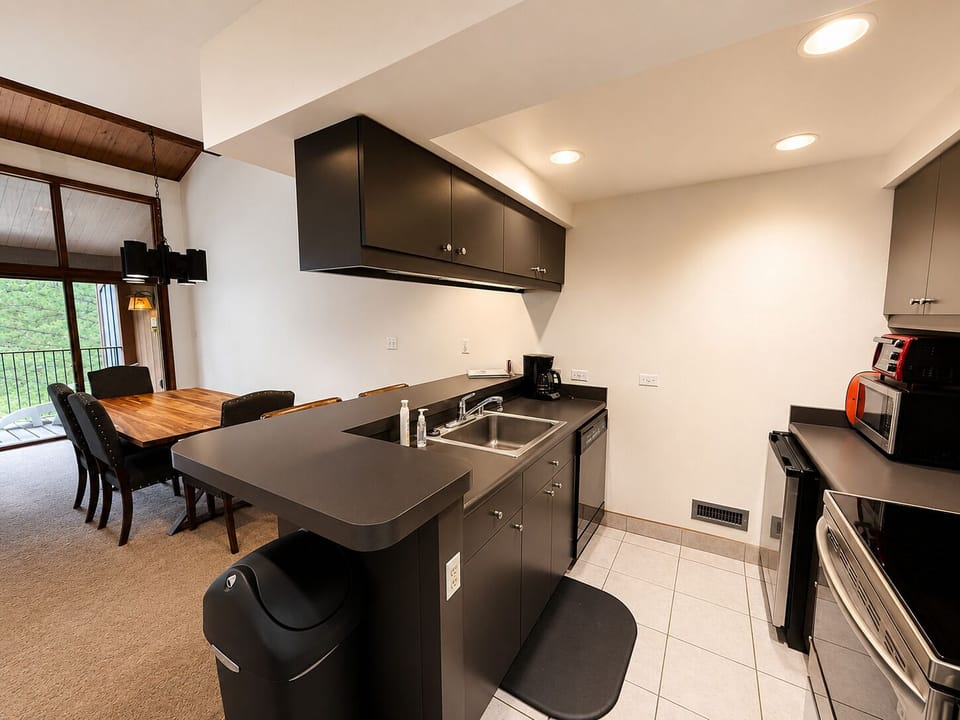 Efficiency Kitchen