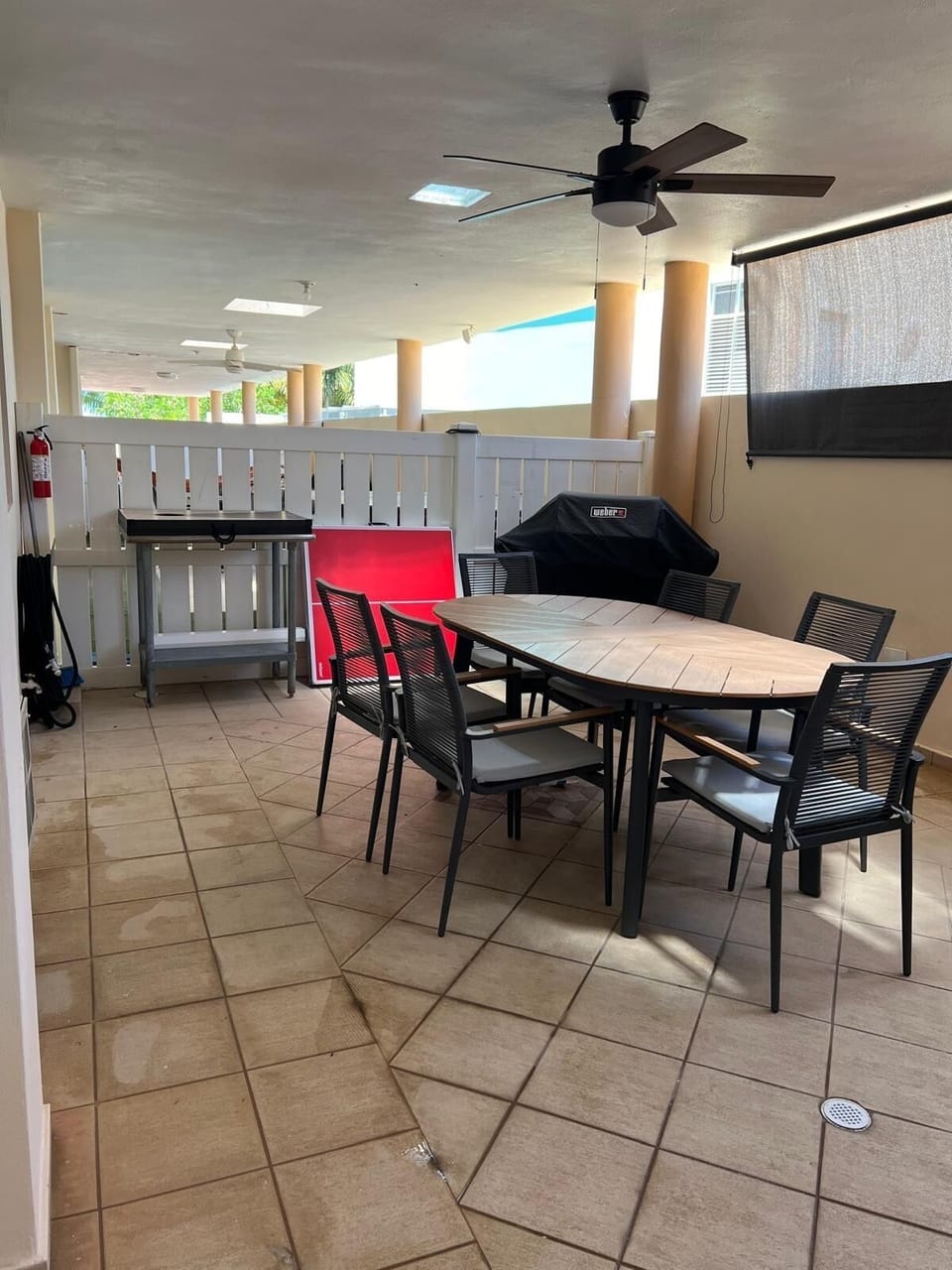 Outdoor dining