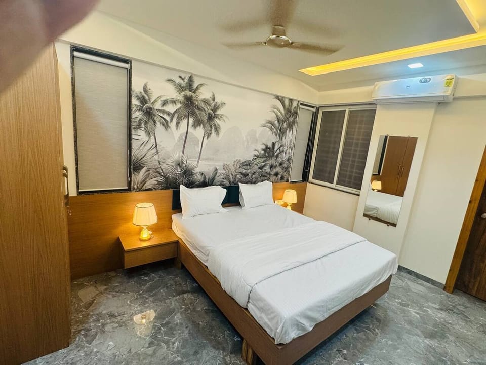 Deluxe Double Room | Premium bedding, Select Comfort beds, in-room safe