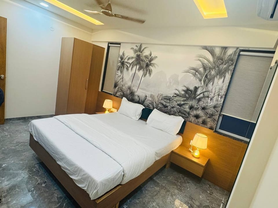 Deluxe Double Room | Premium bedding, Select Comfort beds, in-room safe