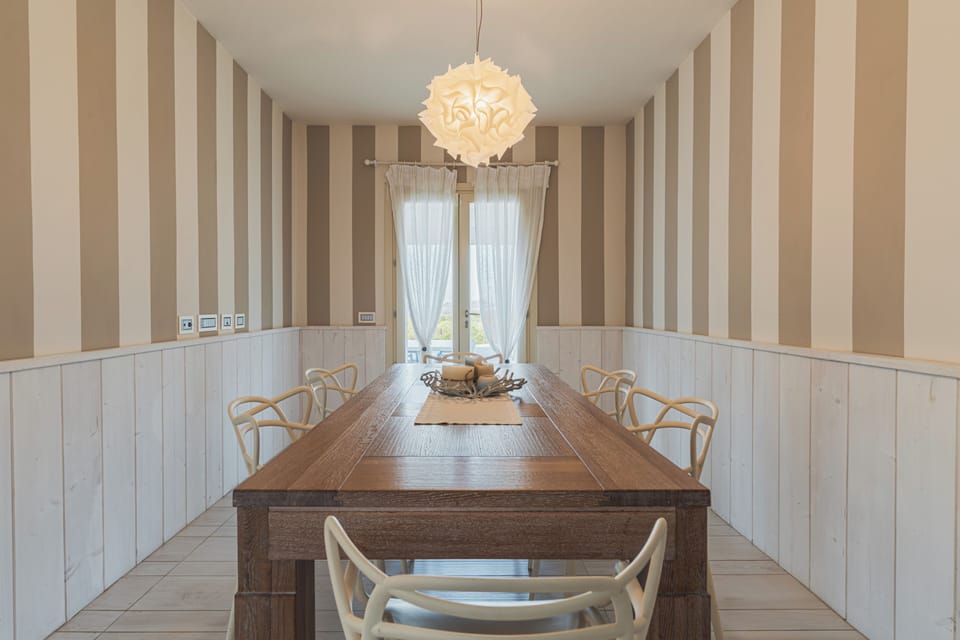 Villa | In-room dining