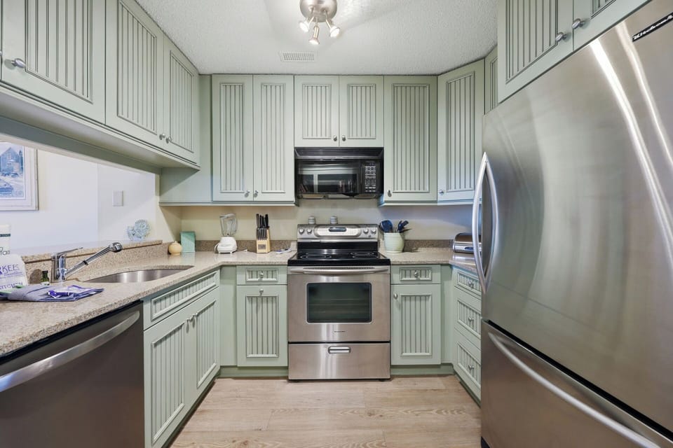 Full Kitchen