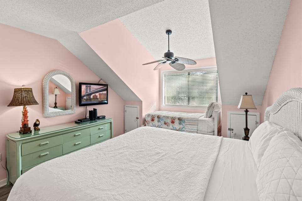 1 King and 1 Twin in 2nd Bedroom