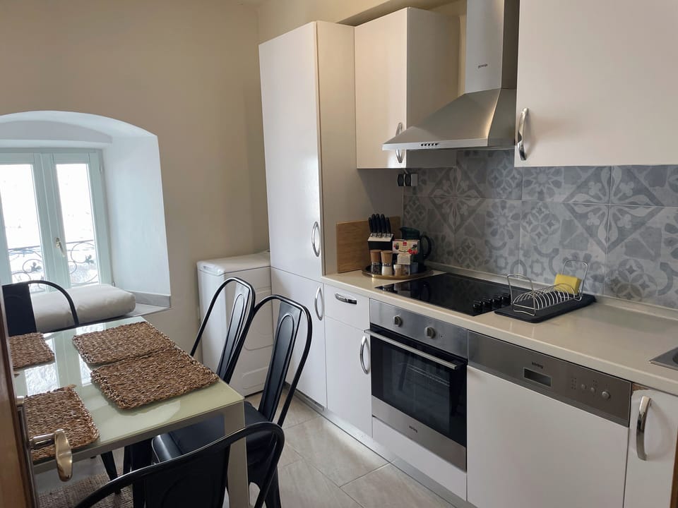 LIVING APARTMENT
Das vollausgestattete Studio Apartment