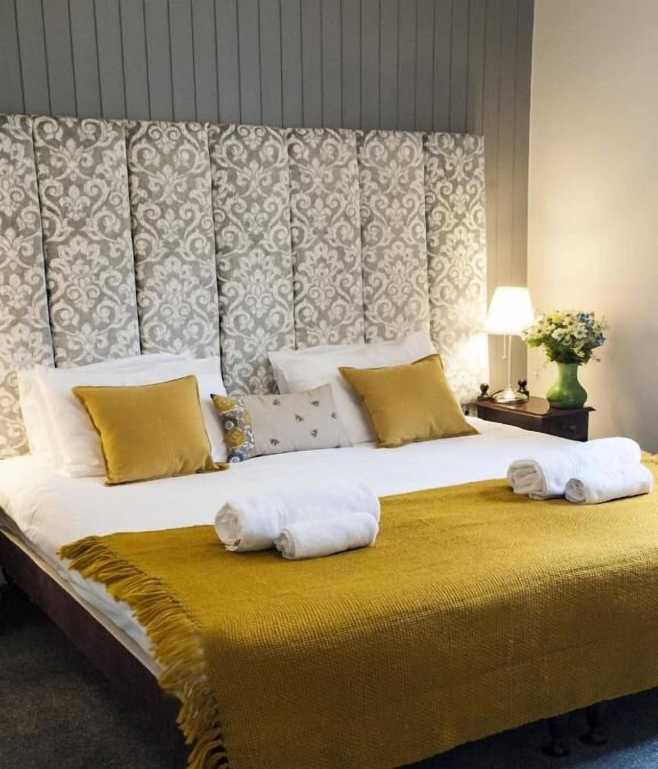 Soundproofing, iron/ironing board, free WiFi