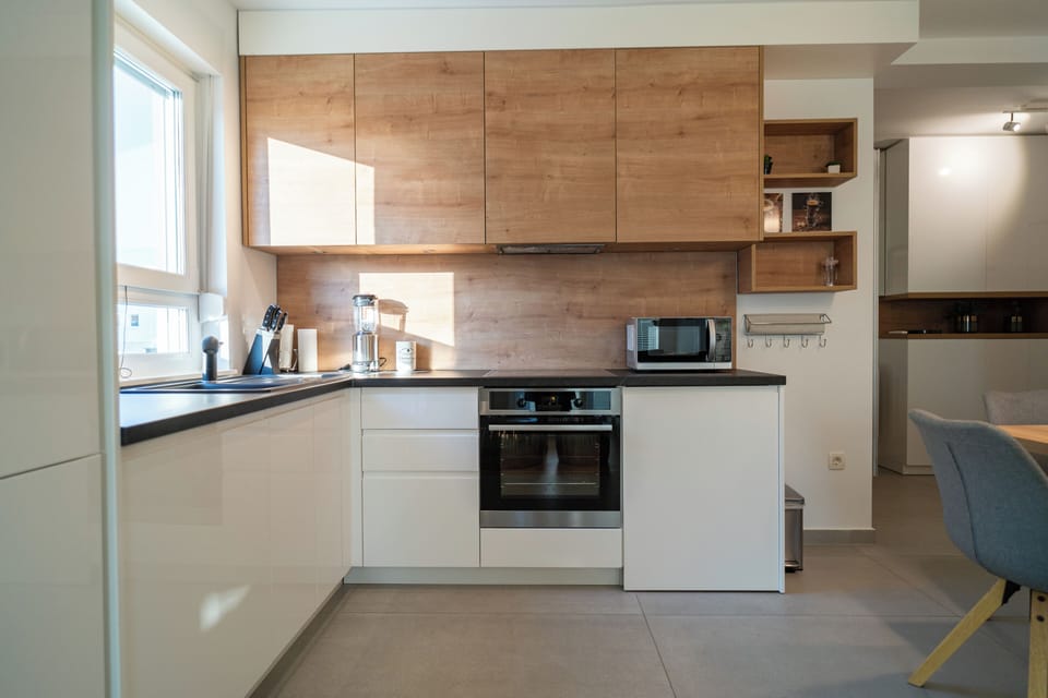 Apartment, Balcony, Courtyard View | Private kitchen