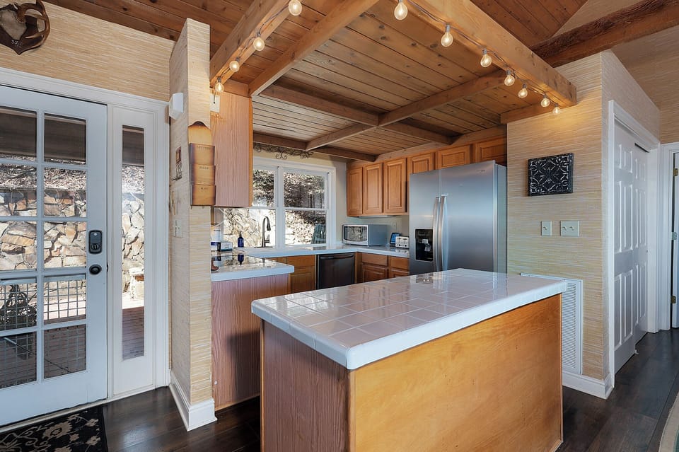 Big Sky - Fully Equipped Kitchen