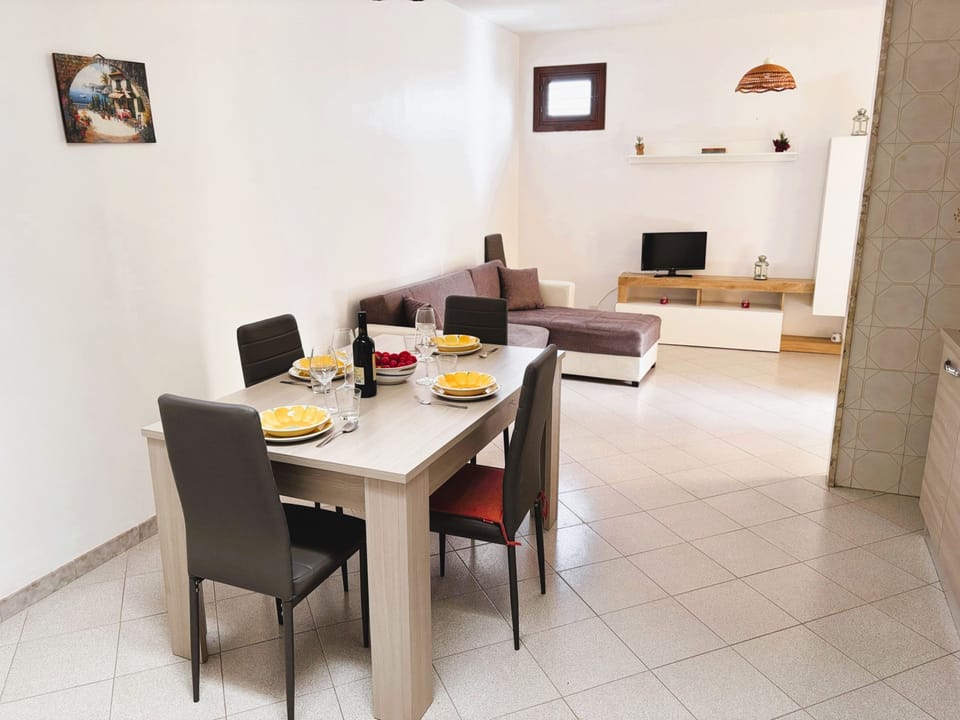 House, Smoking | 2 bedrooms