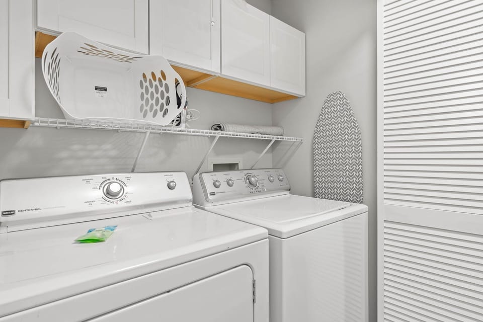 Private laundry provided with a starter supply of amenities