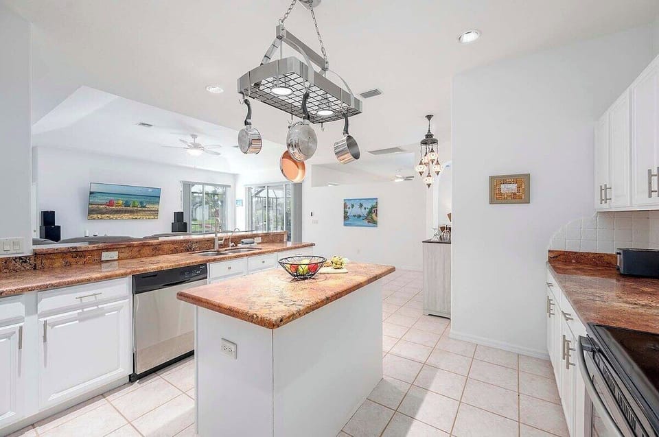 Fully Equipped Kitchen at Flamingo House