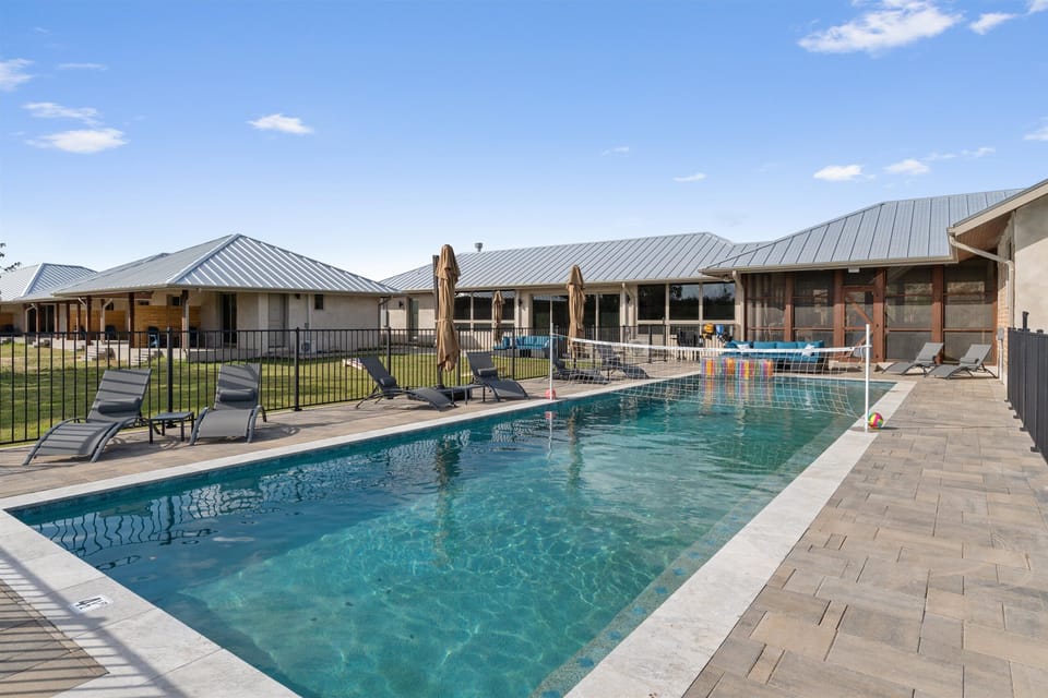 Retreat Center - The huge in ground pool